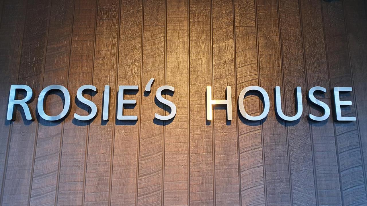 Rosie's House Apartment